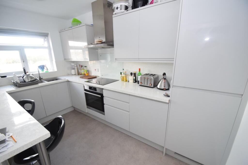 27 Arlington House kitchen.JPG