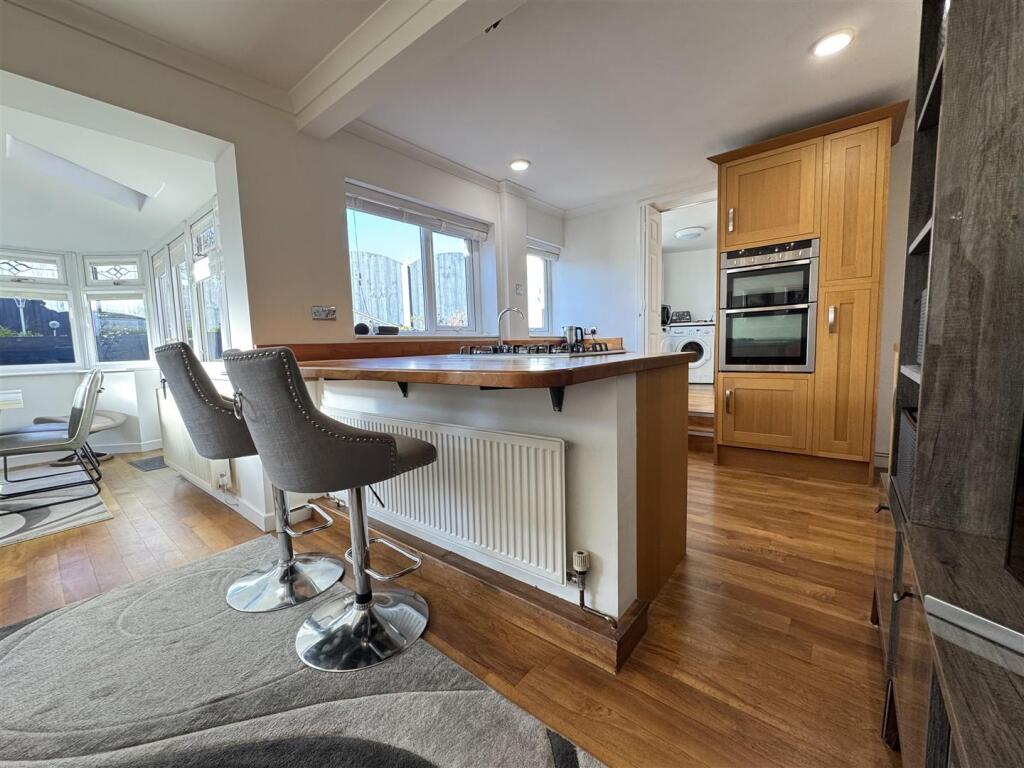 IMG_4684 (Large).JPG