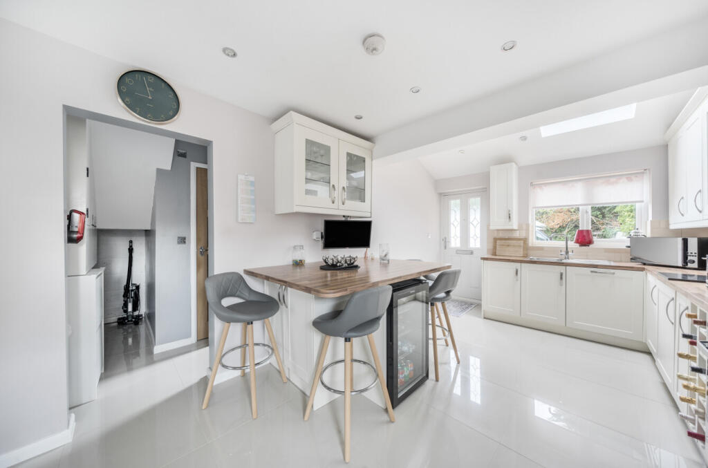 1330226-2-68873d6...