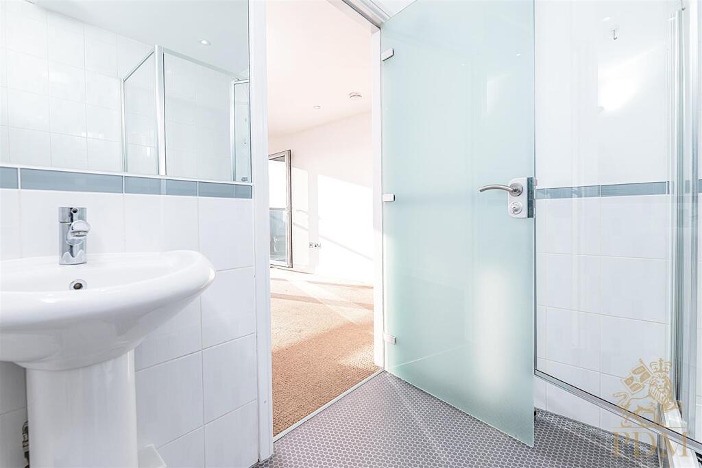 Apt 605 Hanley House Nottingham NG1 5BL