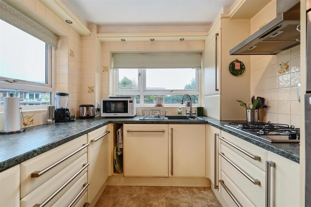 7 stoke house tn39 (18).jpg