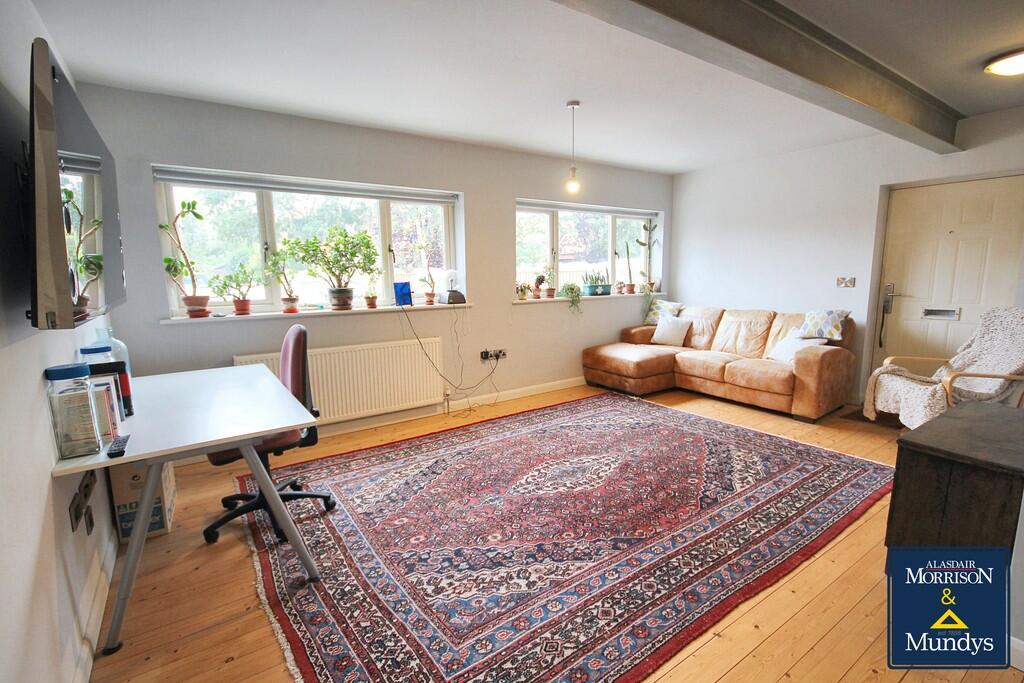 Annex Sitting Roo...