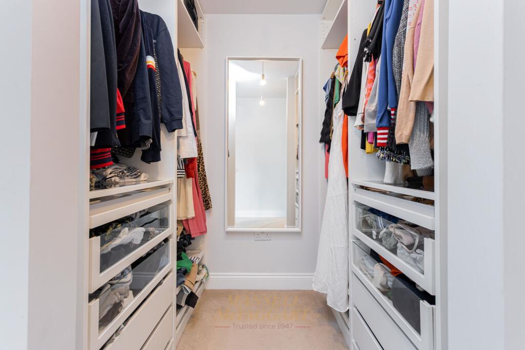 Walk in wardrobe