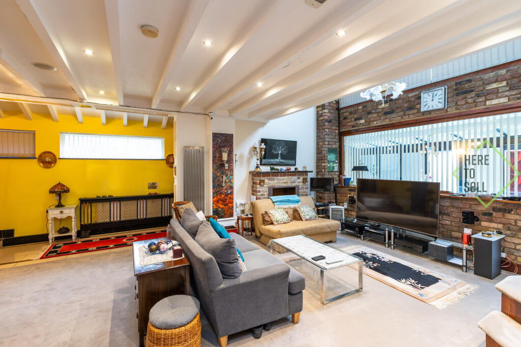 29 Oak Hill, Woodford Green, IG8 9NX-26