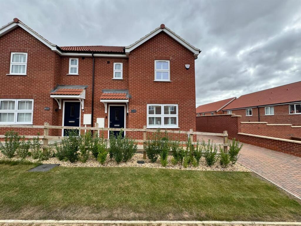 WhatsApp Image 2025-08-20 at 15.17.56 (1).jpeg