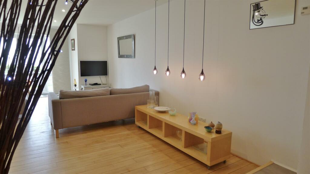 Lounge lighting