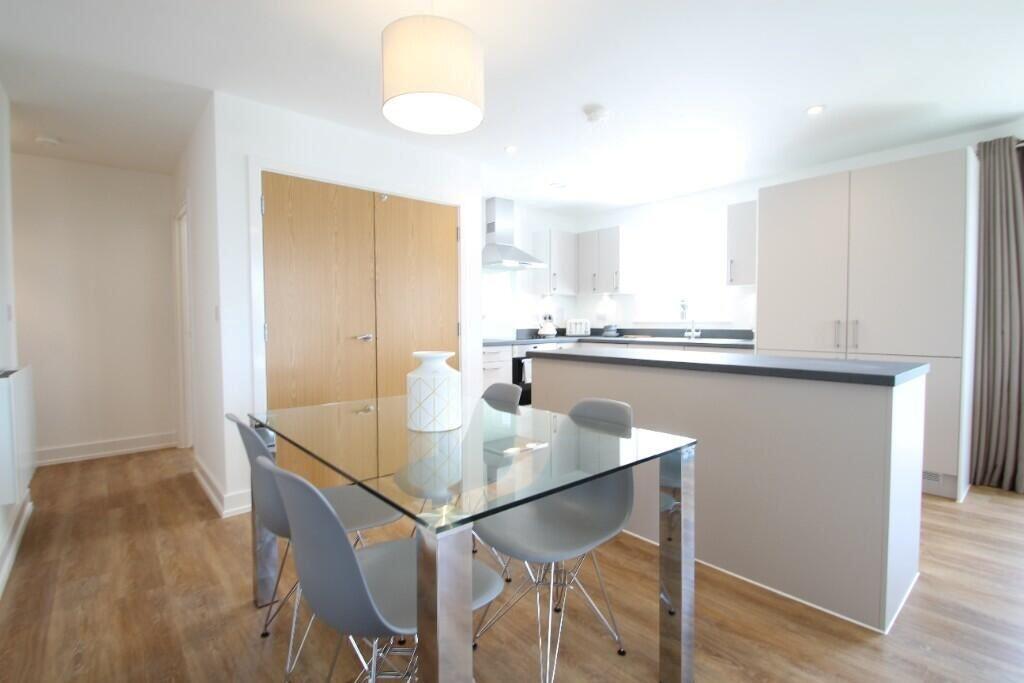 kitchen with island2