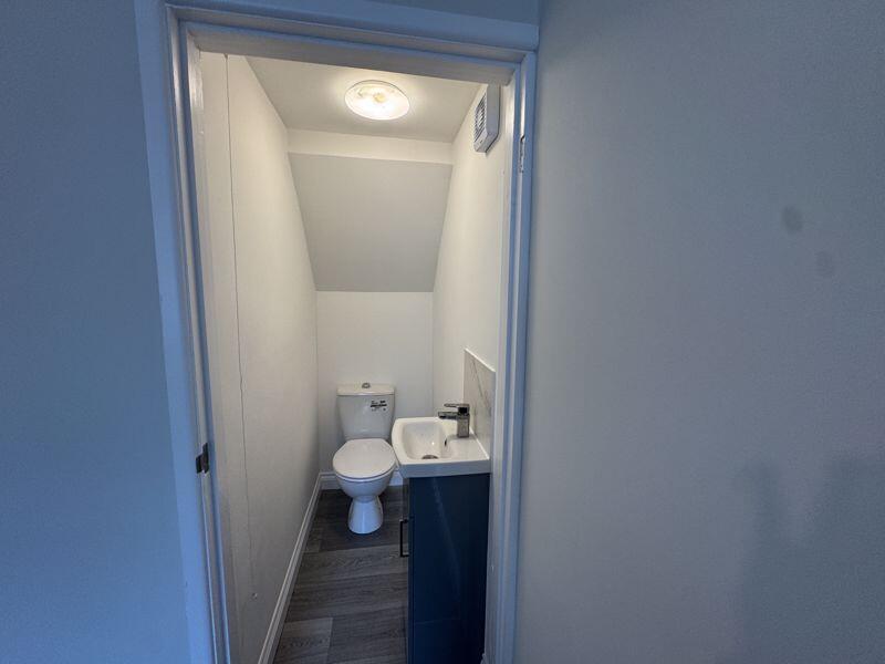 En suite WC bed 3