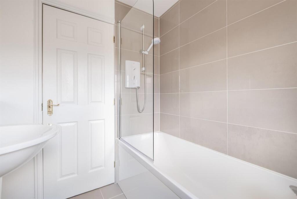 24 Nicoll Place (32).jpg