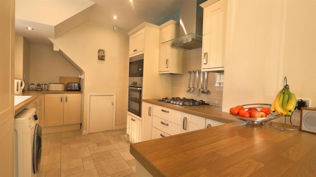 Calderhurst Drive Kitchen