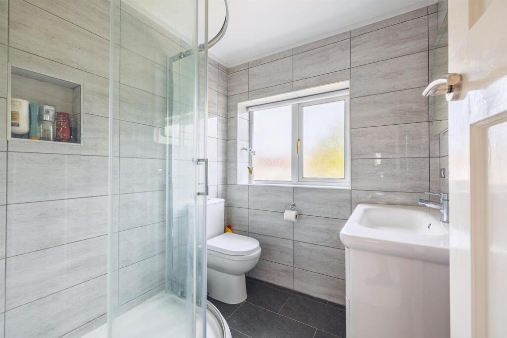 44 Hillfield Drive-32.jpg