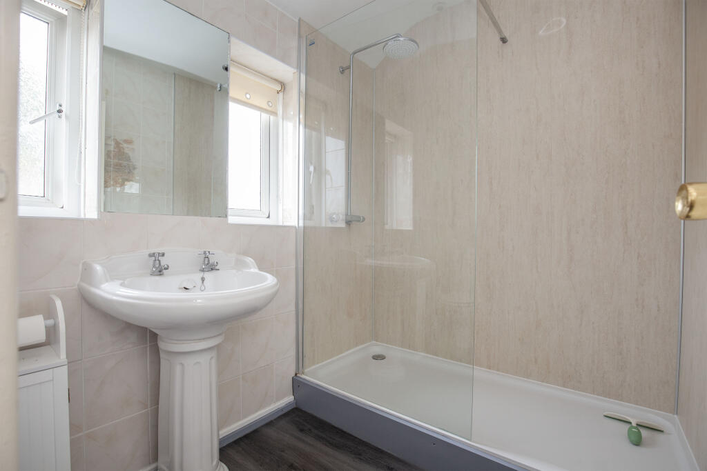 shower room 1