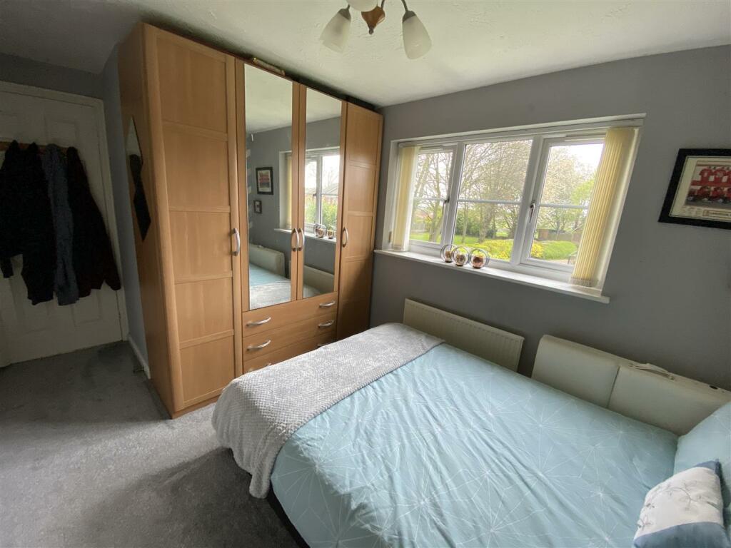 Bedroom no.3 rear double: