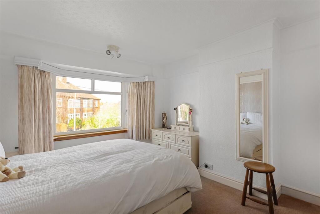 49_Greencliffe_Drive_55.jpg