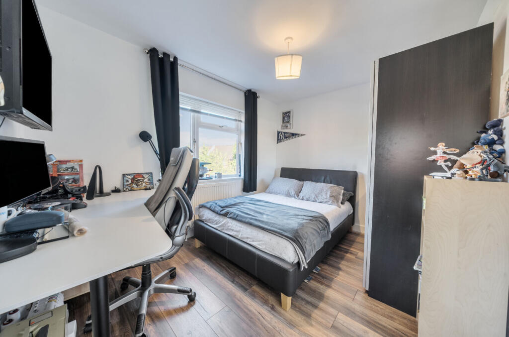 1357913-15-68d113...