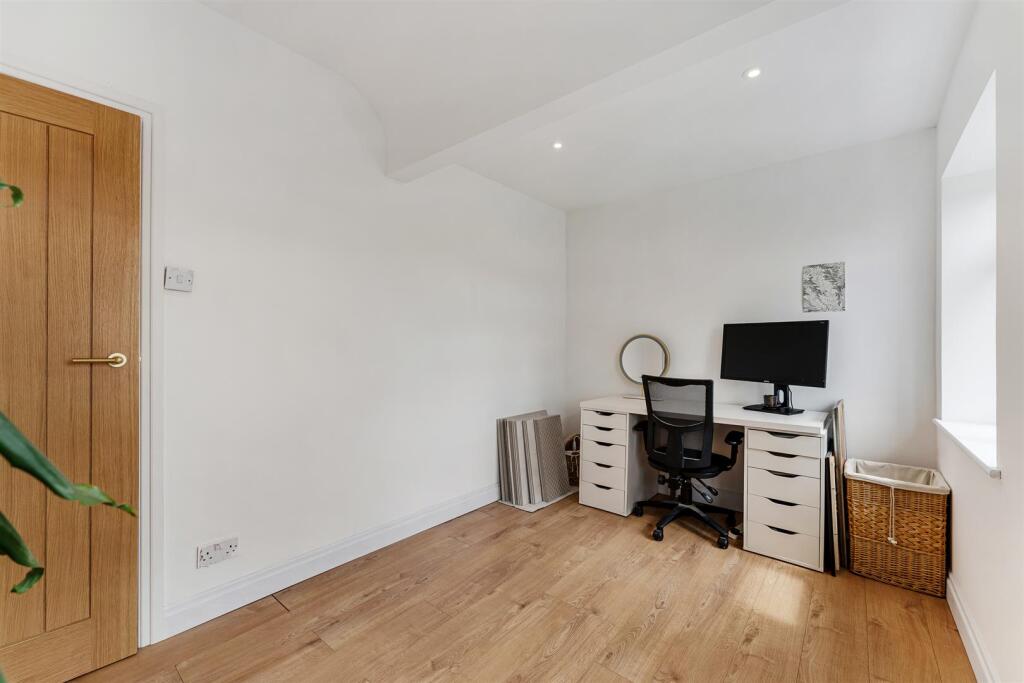 Bedroom 4 Aspect 2