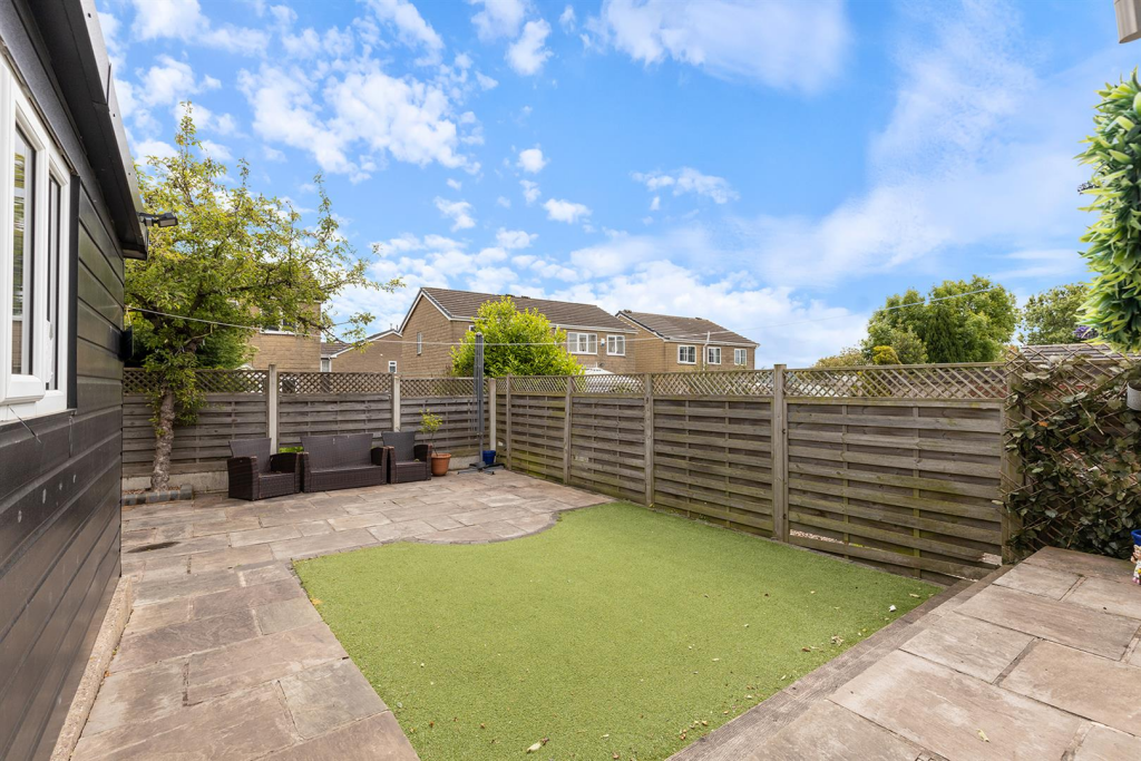 148 Quarmby Rd, Huddersfield 02_297.png