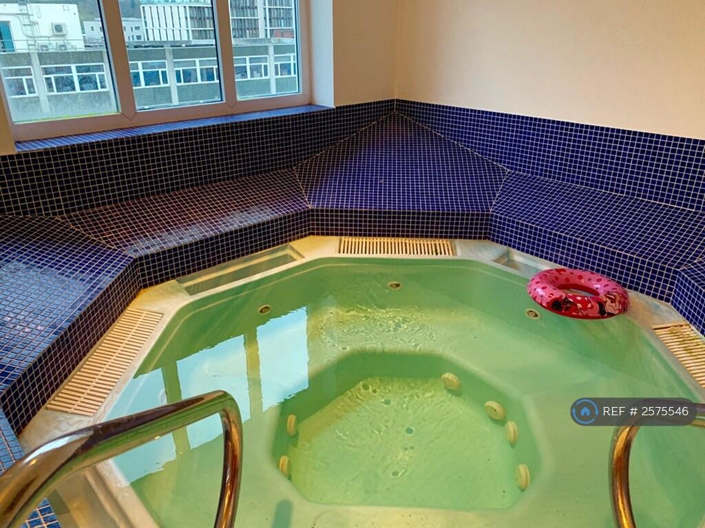 Jacuzzi