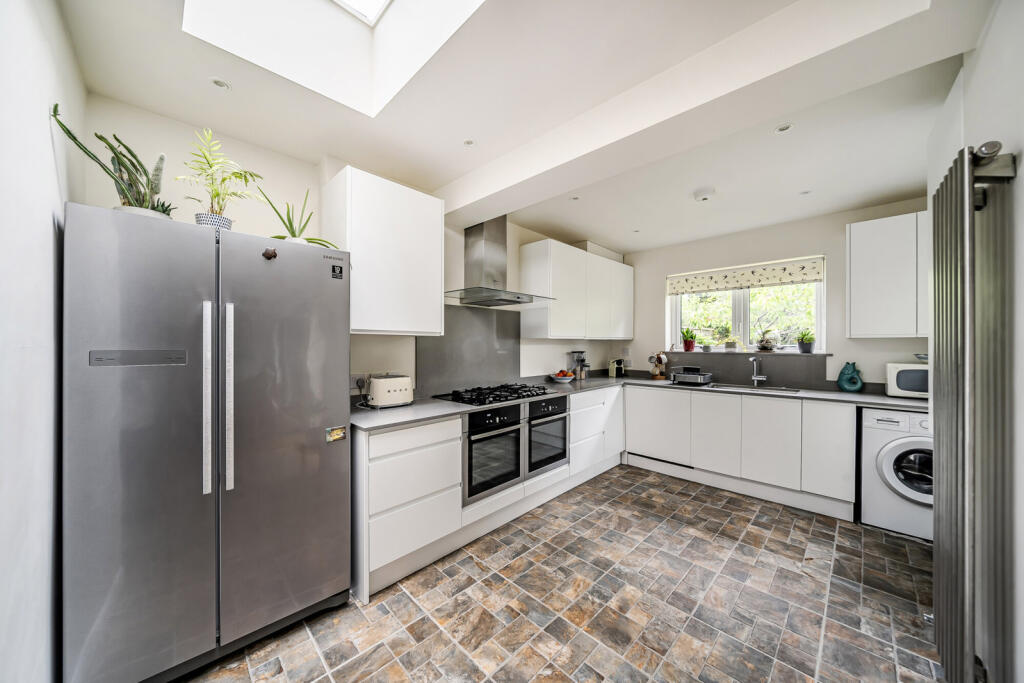 1327445-10-687938...