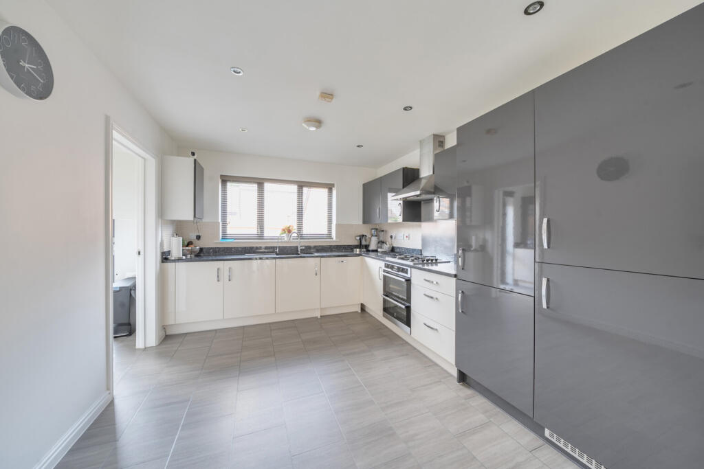 1309702-7-685ac06...