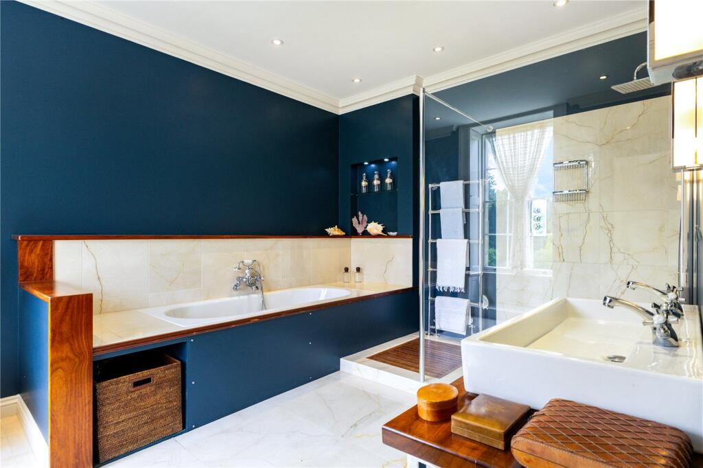 Principal En-Suite