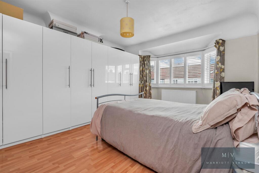 Brockenhurst Way 1 MV-3.jpg