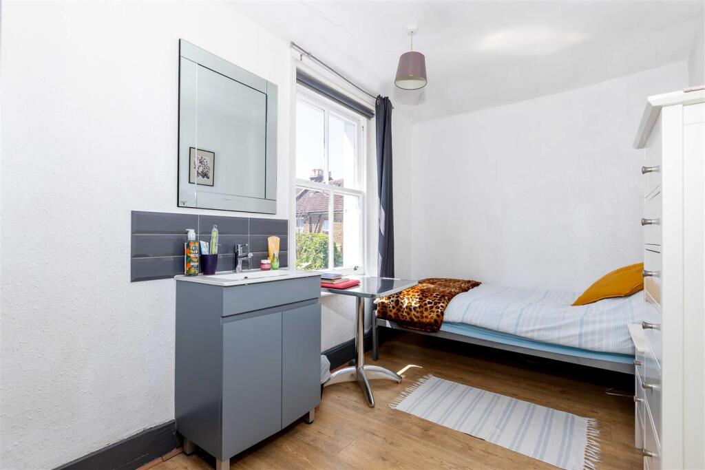 Christchurch Rd-08.jpg