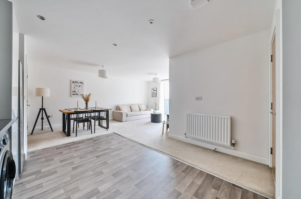 12-681c8be34e2c5-...