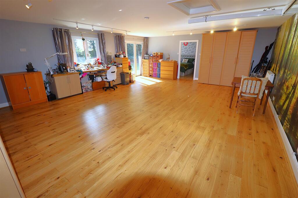 Family Room/Bedroom