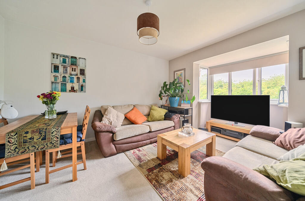 1293699-24-682af1...