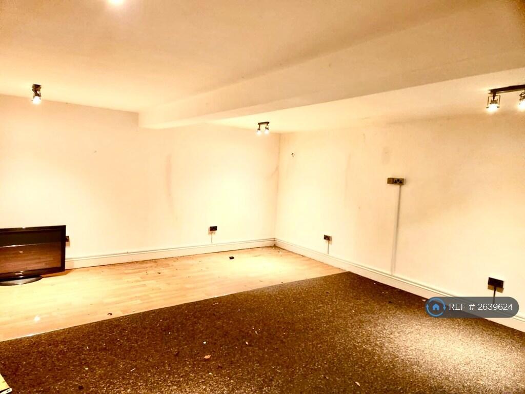 Gym And Lounge