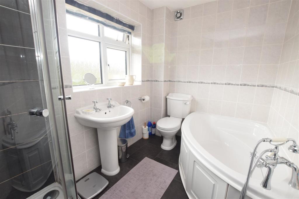 HOUSE BATHROOM