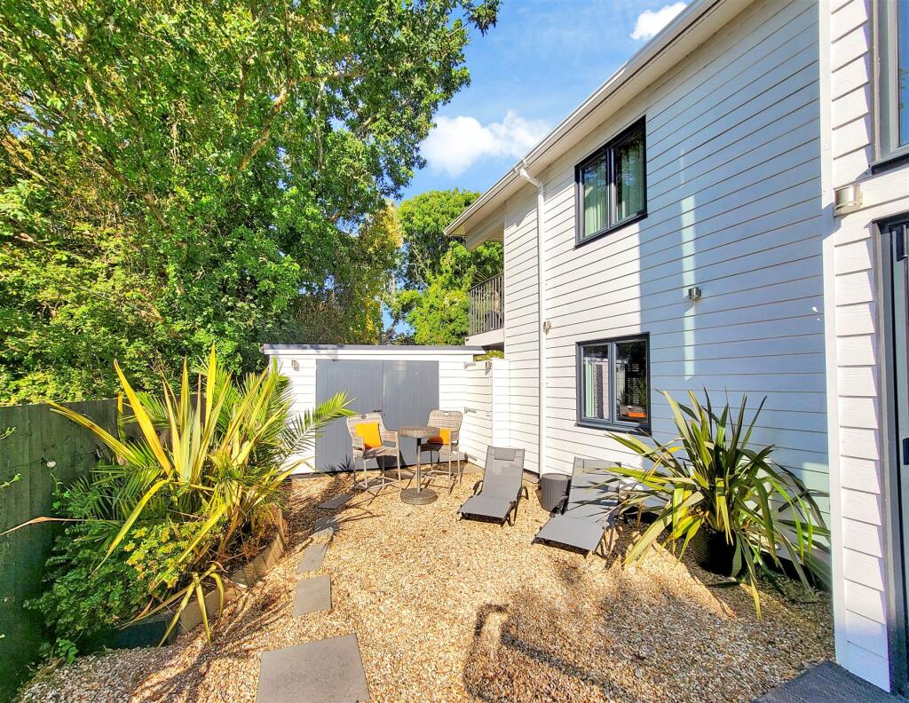 Garden***