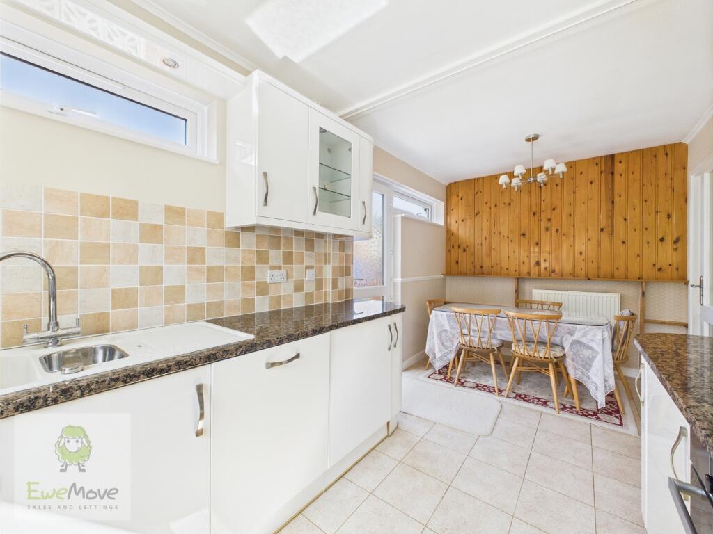 Kitchen breakfast room