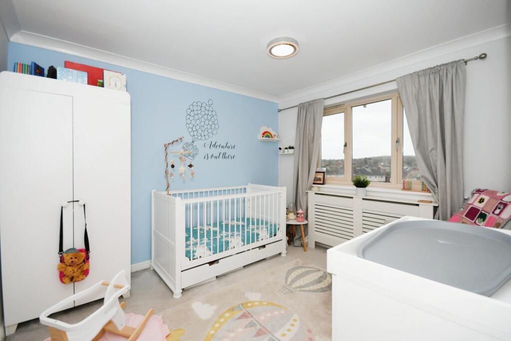 BEDROOM 3.jpg