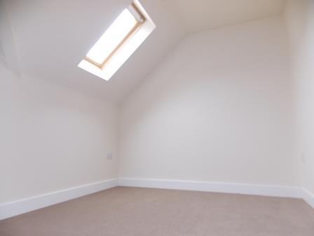 11 Mornington Court Bedroom 1.JPG