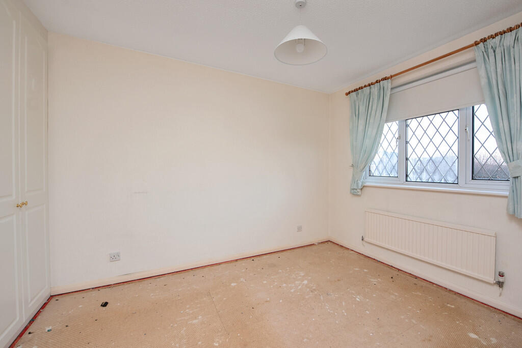 39 Dovedale Close...