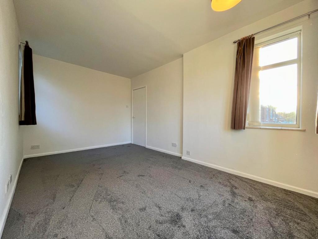 Bedroom 2 Aspect 2