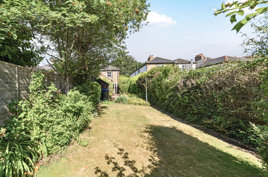 1316757-5-6863a42...