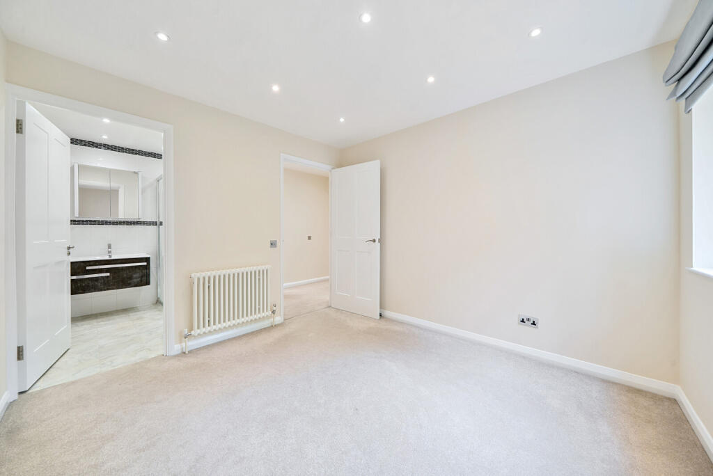 1306048-9-68470a6...