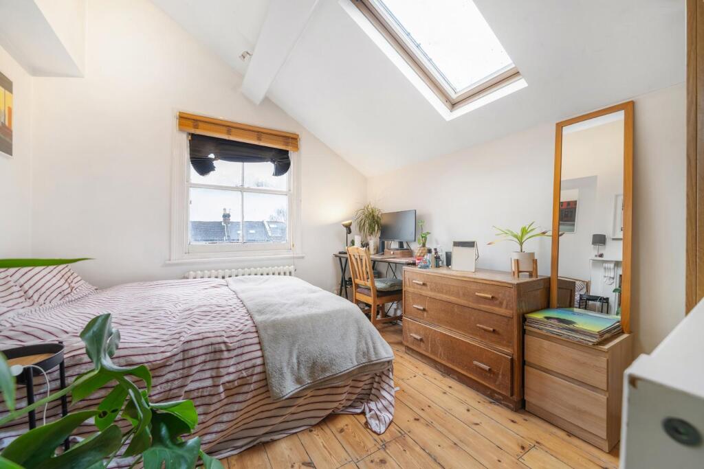 Bedroom 4.jpg