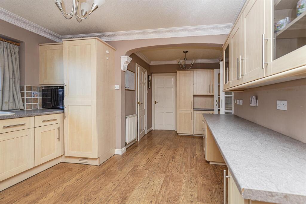 Bramleys Estate Agents - Butternab Road - Beaumont