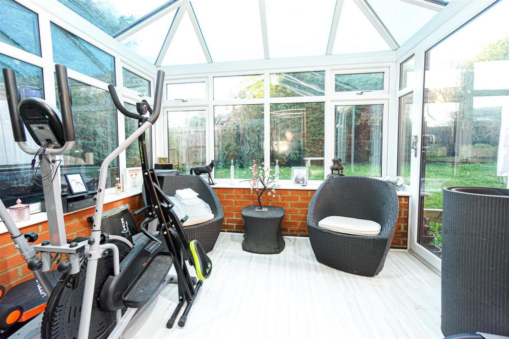 17 Chalvington Drive (15)_Alto.jpg