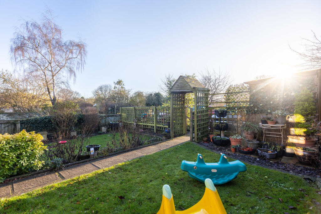 Town Street 4 External-17