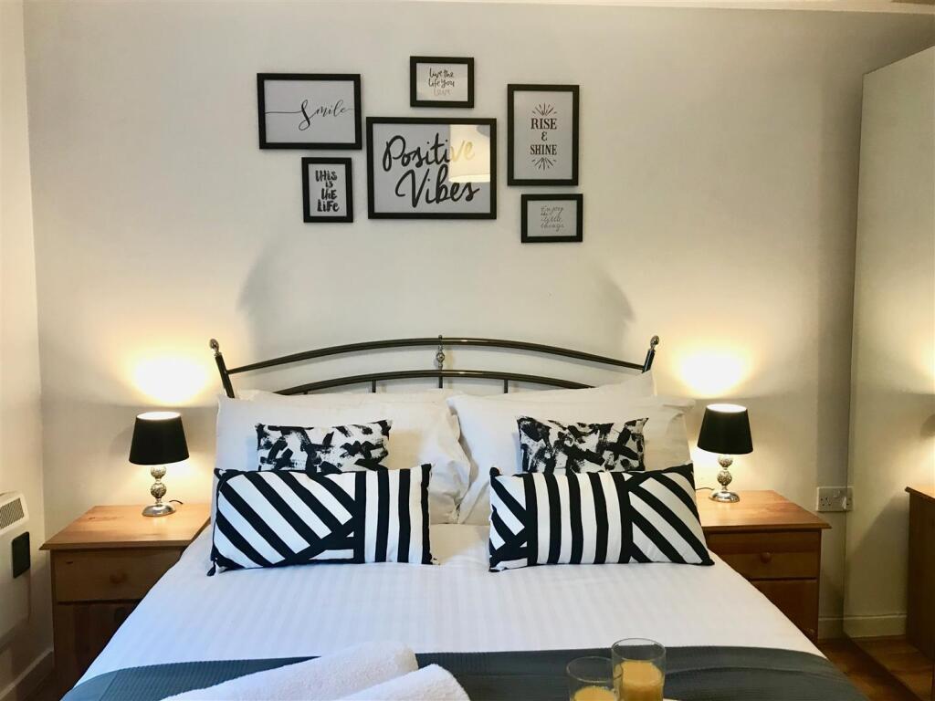 parrish bedroom 2.jpeg