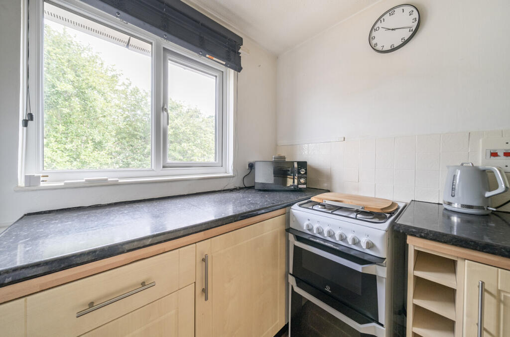 1331959-11-688744...