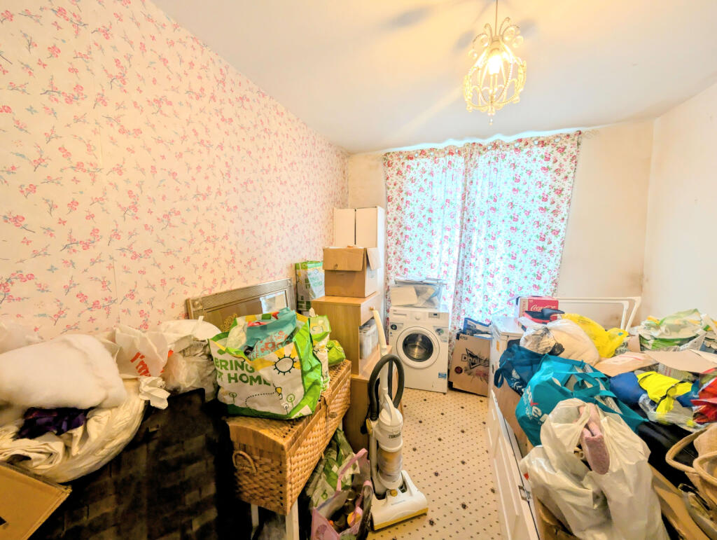 Reception room 3 / Laundry room