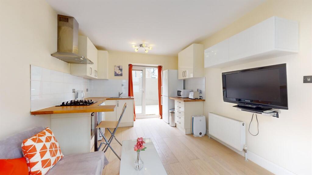 64f09d509bf99a20ec7d5dd8_b5bdf5eab8dcd359ea85cf4e0