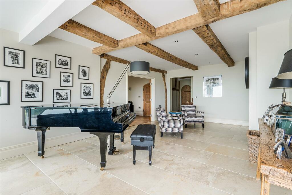 19, Roedean Crescent 320828  (44).jpg