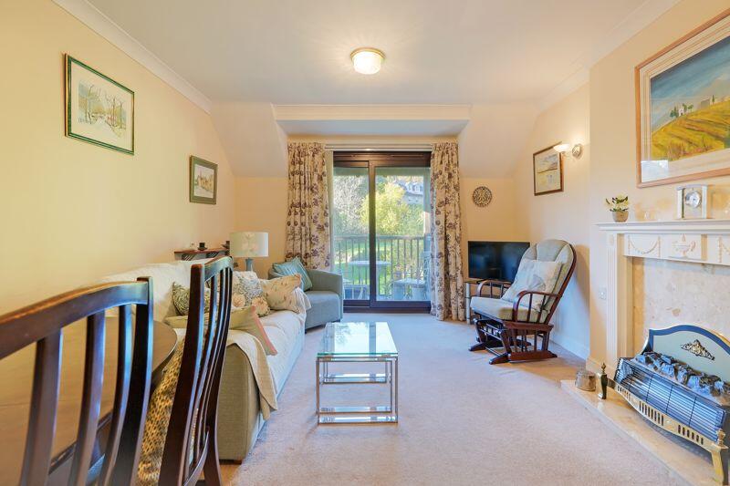 Living / Dining Room 